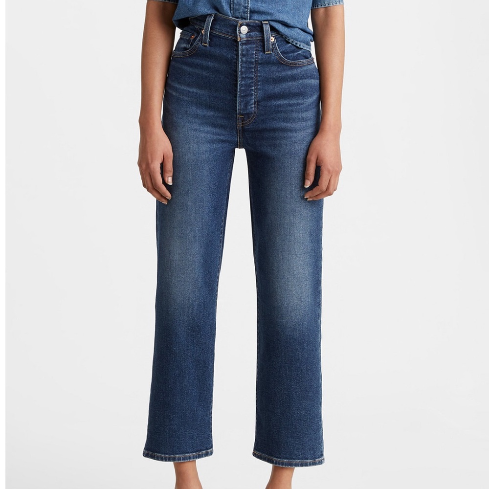 Levi’s Ribcage Straight Leg Ankle Jeans